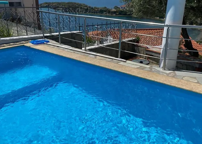 Beta Sea View With Pool *
