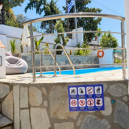 Villa Seaside View Complex With Shared Pool