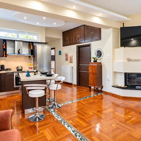Seaside View Complex With Shared Pool